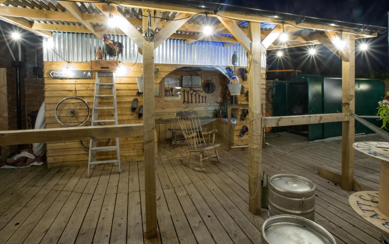 James' Place @ Bike Park Wales And The Brecon Beacons マーサー・ティドビル エクステリア 写真