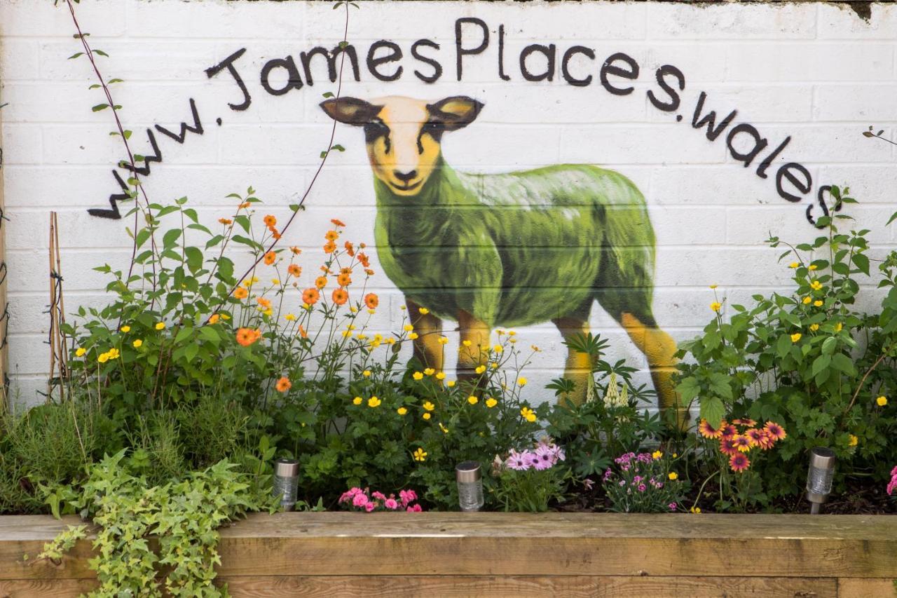 James' Place @ Bike Park Wales And The Brecon Beacons マーサー・ティドビル エクステリア 写真