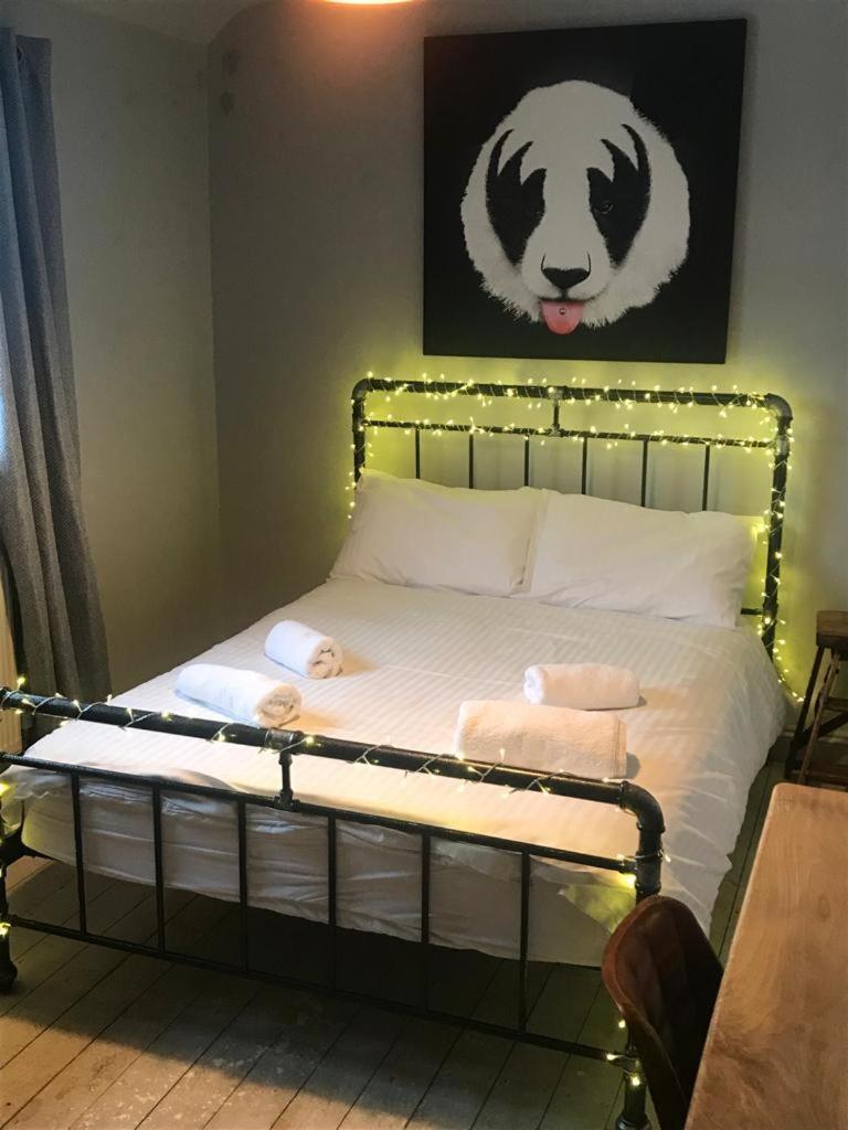 James' Place @ Bike Park Wales And The Brecon Beacons マーサー・ティドビル 部屋 写真